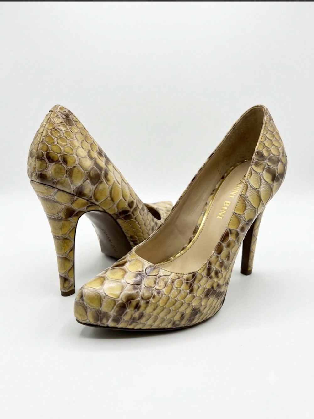 Gianni Bini Snake Print Pointed Toe Heels Size 10 Leather Upper